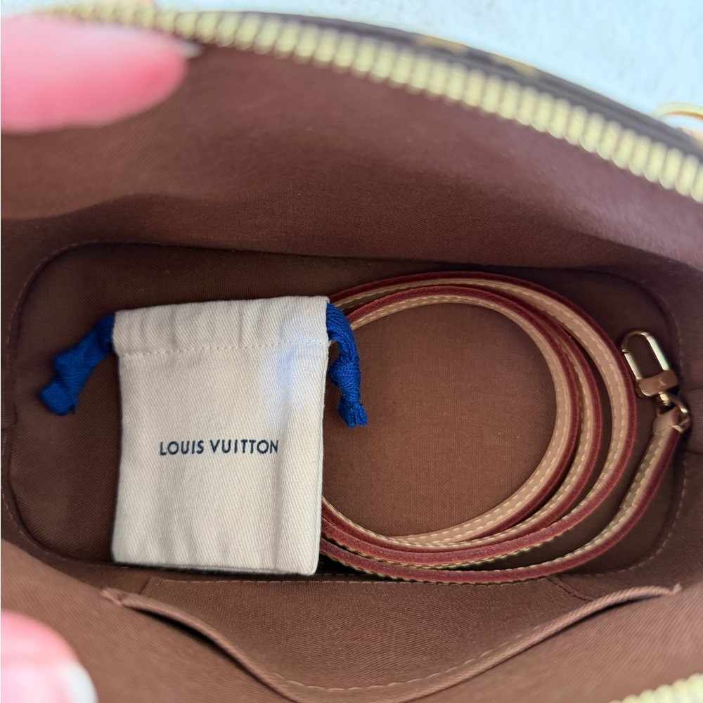 Louis Vuitton Alma bb - Picture 2 of 8